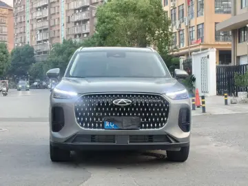 2024 Chery Tiggo 8L с пробегом 18 300 км