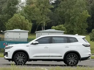 2022 Chery Tiggo 8 Plus с пробегом 29 000 км