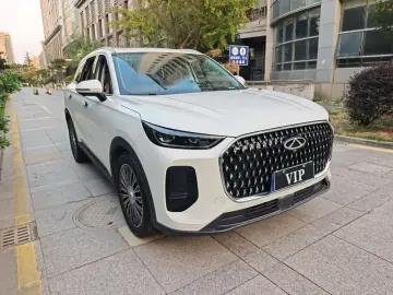 2024 Chery Tiggo 8L с пробегом 18 000 км