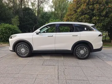 2024 Chery Tiggo 8L с пробегом 18 000 км