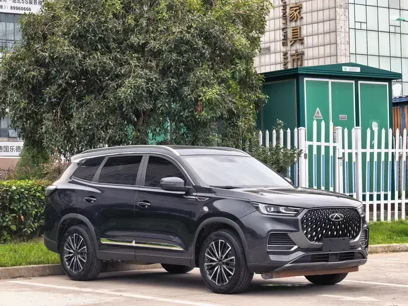 2024 Chery Tiggo 8 Plus с пробегом 28 000 км