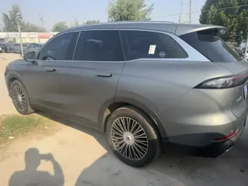 2024 Chery Tiggo 8L с пробегом 13 000 км