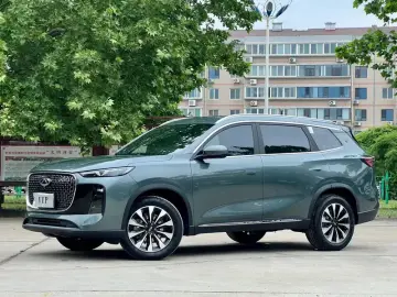 2025 Chery Tiggo 8 Plus с пробегом 16 000 км