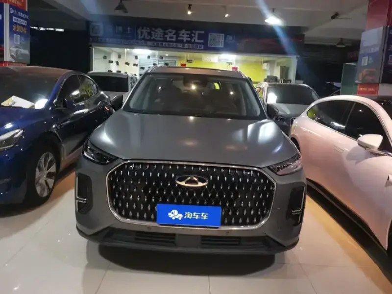 2024 Chery Tiggo 8L с пробегом 12 000 км