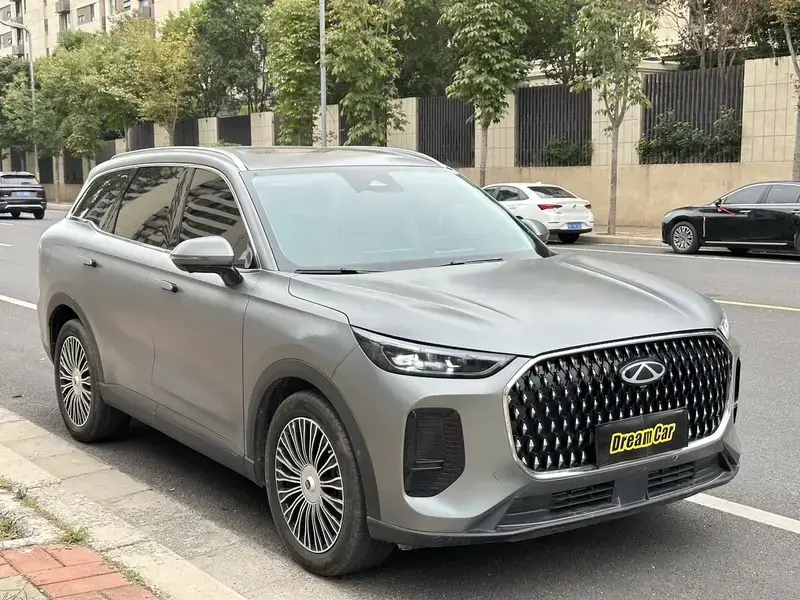 2024 Chery Tiggo 8L с пробегом 13 000 км