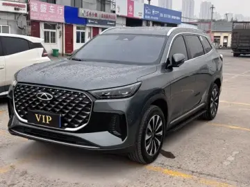 2025 Chery Tiggo 8 Plus с пробегом 10 000 км