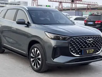 2025 Chery Tiggo 8 Plus с пробегом 10 000 км