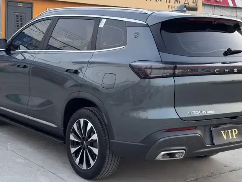 2025 Chery Tiggo 8 Plus с пробегом 10 000 км