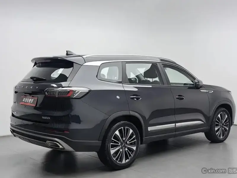 2024 Chery Tiggo 8 Plus с пробегом 12 000 км