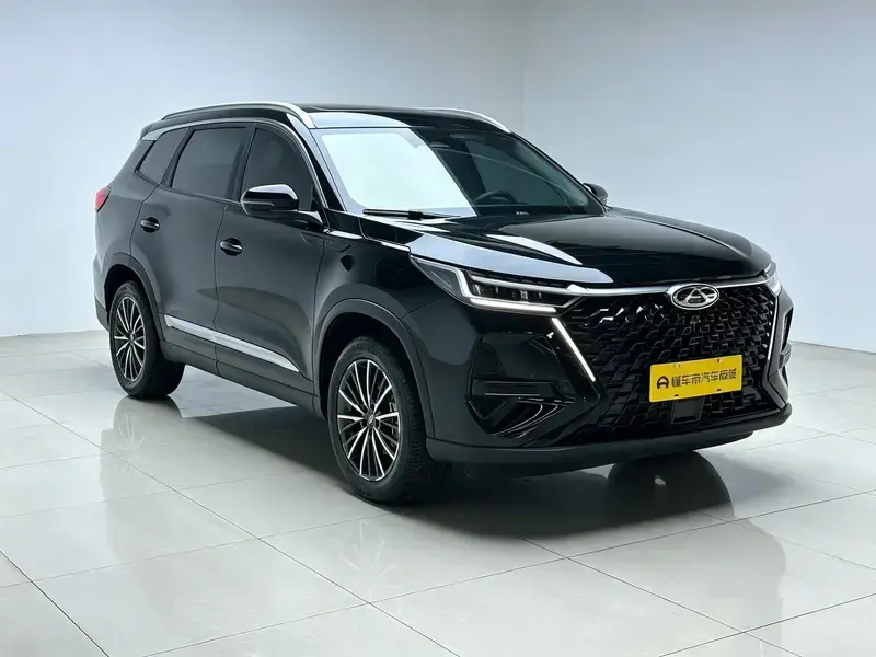 2025 Chery Tiggo 8 Pro с пробегом 10 800 км