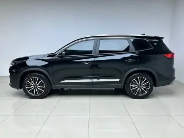 2025 Chery Tiggo 8 Pro с пробегом 10 800 км