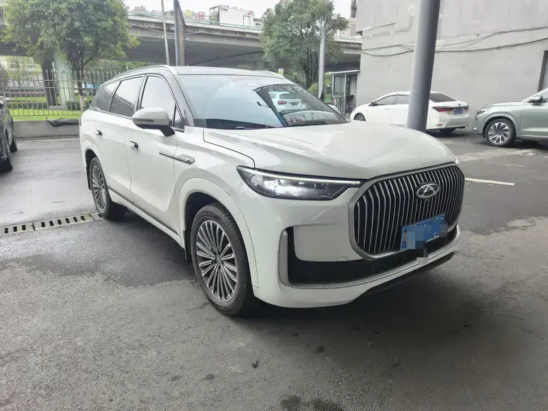 2025 Chery Tiggo 9 с пробегом 5 000 км