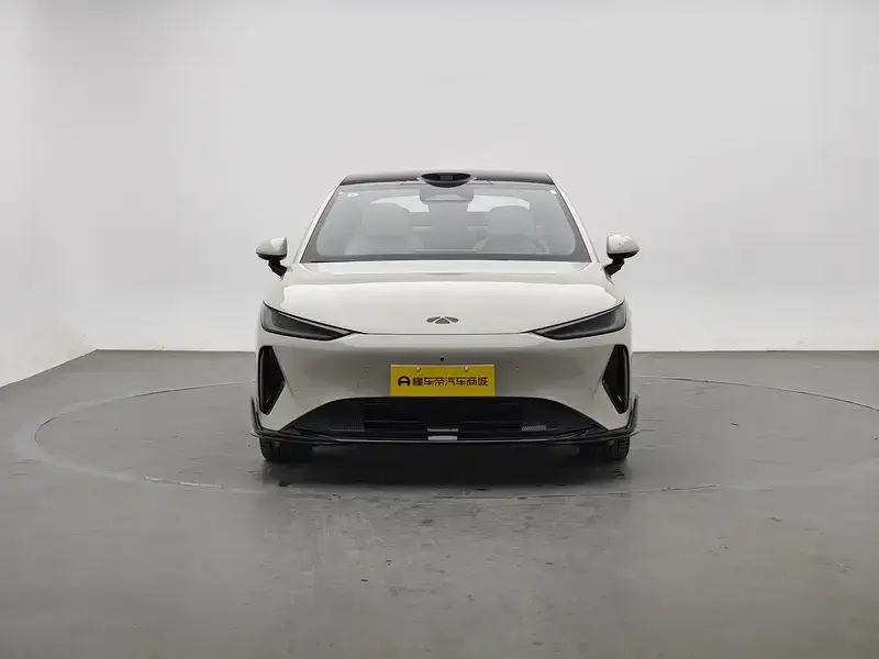 2026 Chery Fulwin A9 с пробегом 200 км