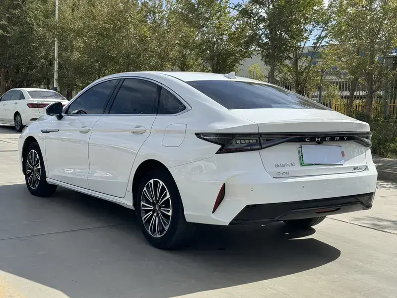 2024 Chery Fulwin A8 с пробегом 11 000 км