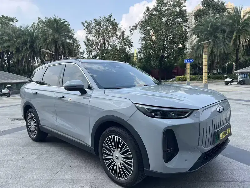 2024 Chery Fulwin T9 с пробегом 40 000 км