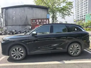 2025 Chery Fulwin T9 с пробегом 40 000 км