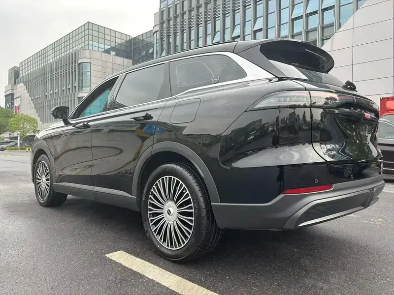 2024 Chery Fulwin T9 с пробегом 20 000 км
