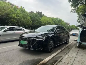 Chery Fulwin A8