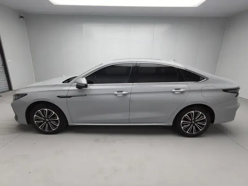 2024 Chery Fulwin A8 с пробегом 8 500 км