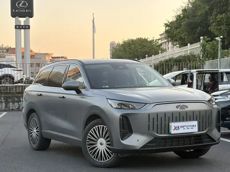 2025 Chery Fulwin T9 с пробегом 25 500 км