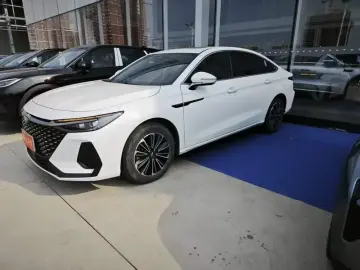 Chery Fulwin A8