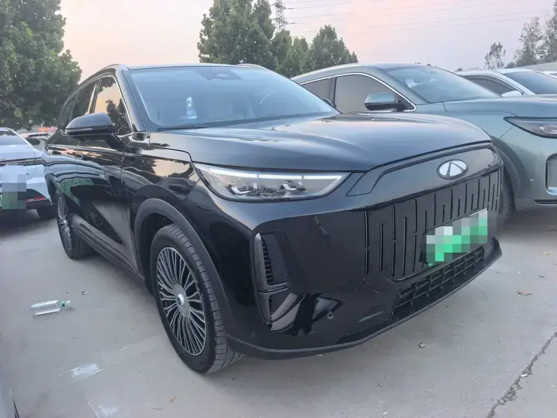 2024 Chery Fulwin T9 с пробегом 33 000 км