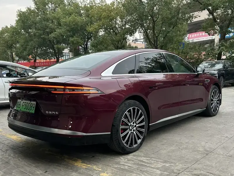2025 Chery Fulwin A9L с пробегом 9 000 км