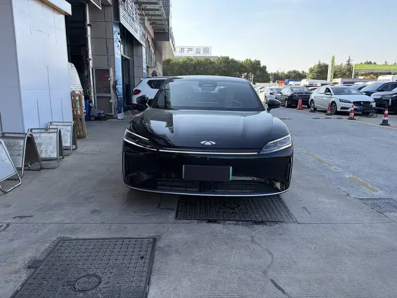 2025 Chery Fulwin A9L с пробегом 10 400 км