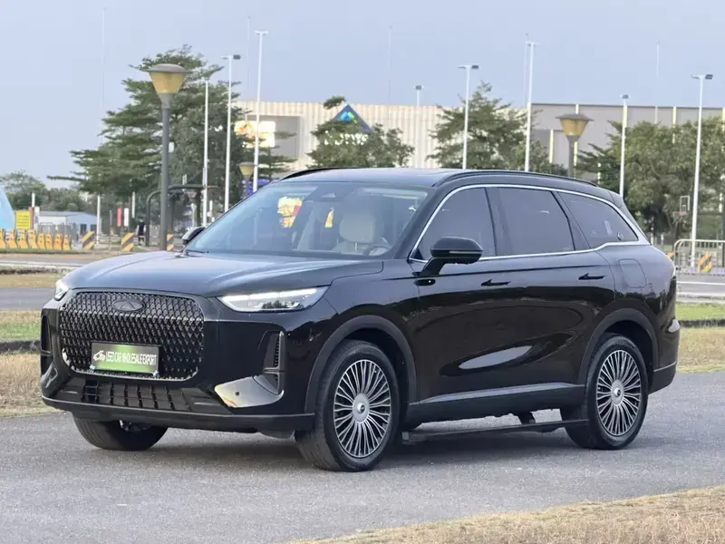 2025 Chery Fulwin T9 с пробегом 21 700 км