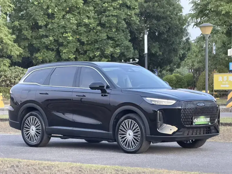 2025 Chery Fulwin T9 с пробегом 21 700 км