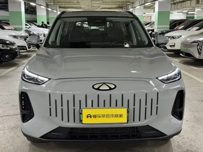 2024 Chery Fulwin T9 с пробегом 24 000 км