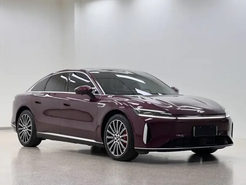 2025 Chery Fulwin A9L с пробегом 14 500 км