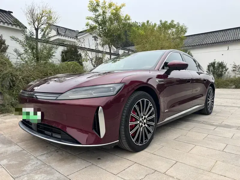 2025 Chery Fulwin A9L с пробегом 15 000 км