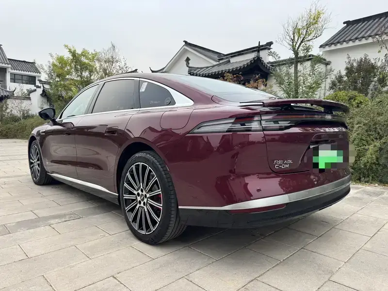 2025 Chery Fulwin A9L с пробегом 15 000 км