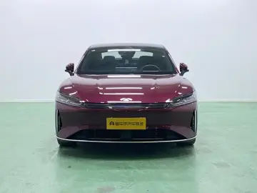 2025 Chery Fulwin A9L с пробегом 8 800 км