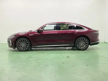 2025 Chery Fulwin A9L с пробегом 8 800 км