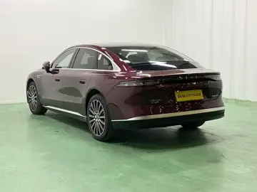 2025 Chery Fulwin A9L с пробегом 8 800 км