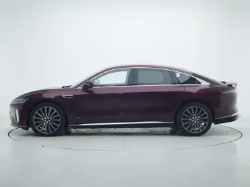 2025 Chery Fulwin A9L с пробегом 13 700 км