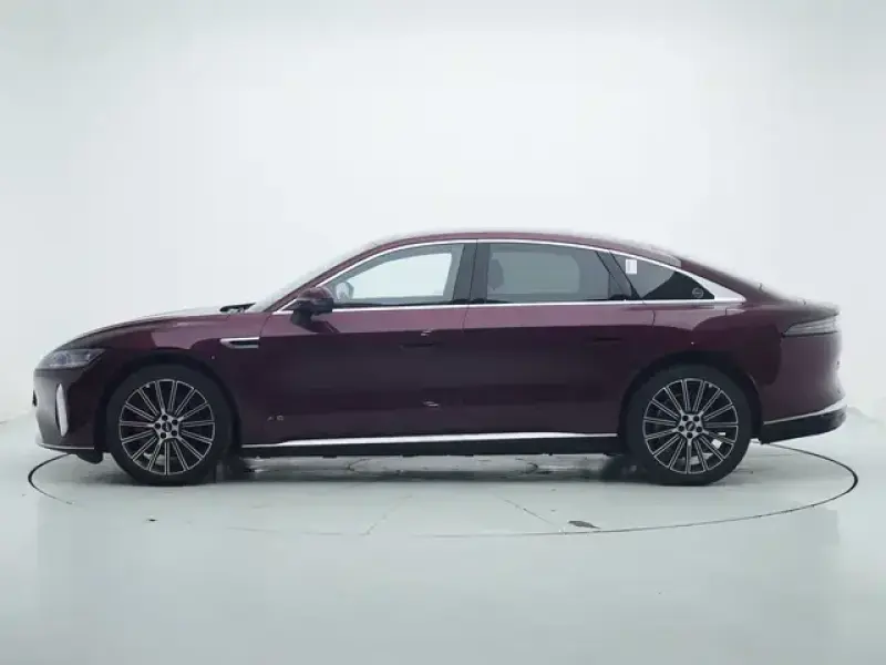 2025 Chery Fulwin A9L с пробегом 6 300 км