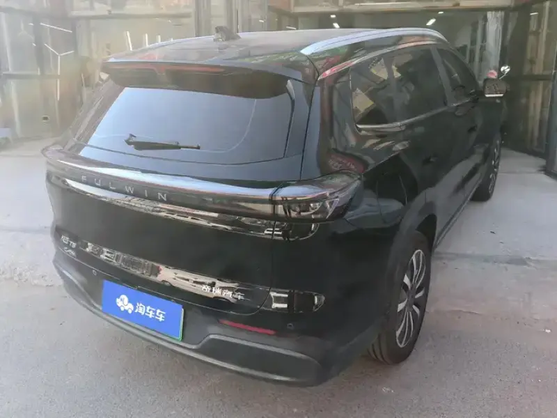 2025 Chery Fulwin T8 с пробегом 9 000 км
