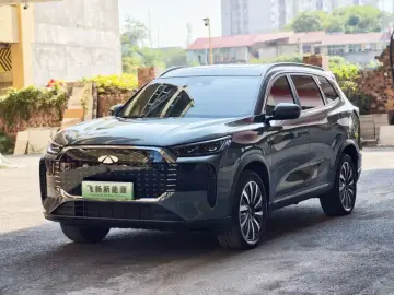 Chery Fulwin T8