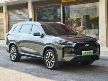 2025 Chery Fulwin T8 с пробегом 22 000 км