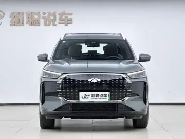 2025 Chery Fulwin T8 с пробегом 9 000 км