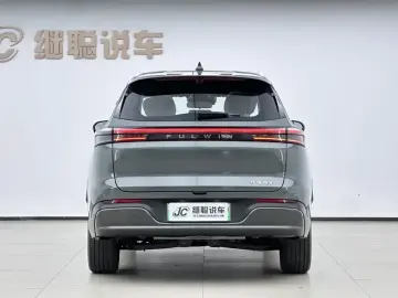 2025 Chery Fulwin T8 с пробегом 9 000 км