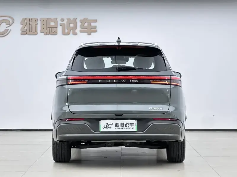 2025 Chery Fulwin T8 с пробегом 9 000 км