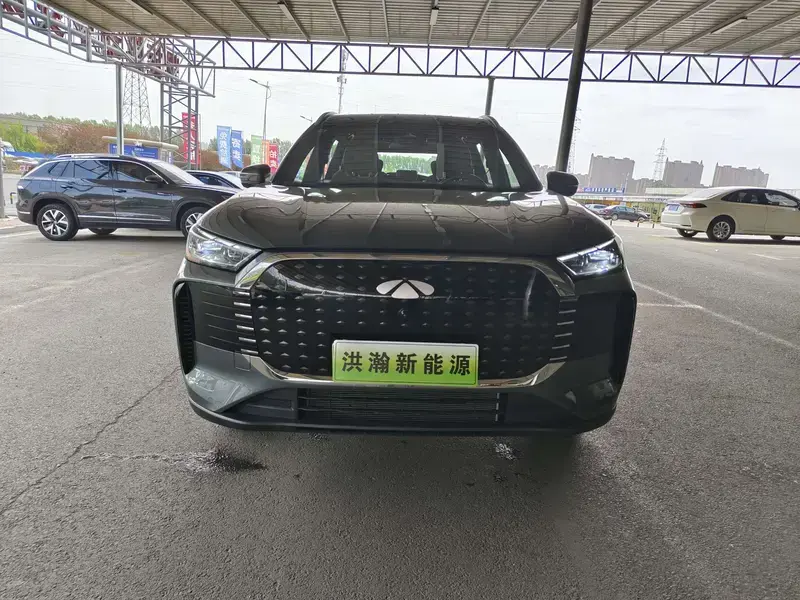 2025 Chery Fulwin T8 с пробегом 23 000 км