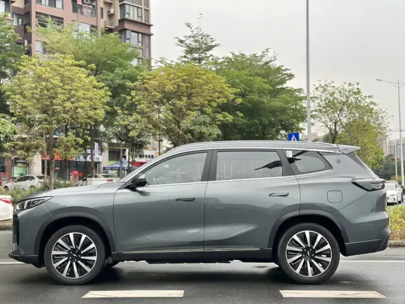 2025 Chery Fulwin T8 с пробегом 24 000 км