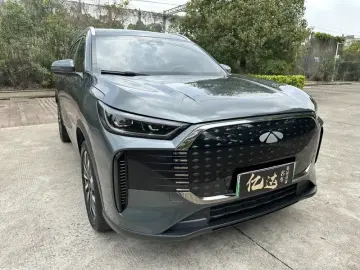 2025 Chery Fulwin T8 с пробегом 4 100 км