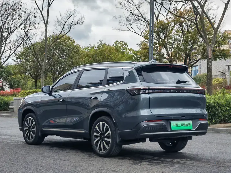 2025 Chery Fulwin T8 с пробегом 23 000 км