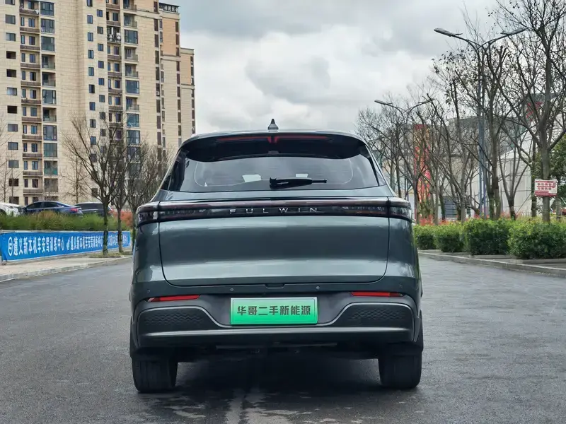 2025 Chery Fulwin T8 с пробегом 23 000 км